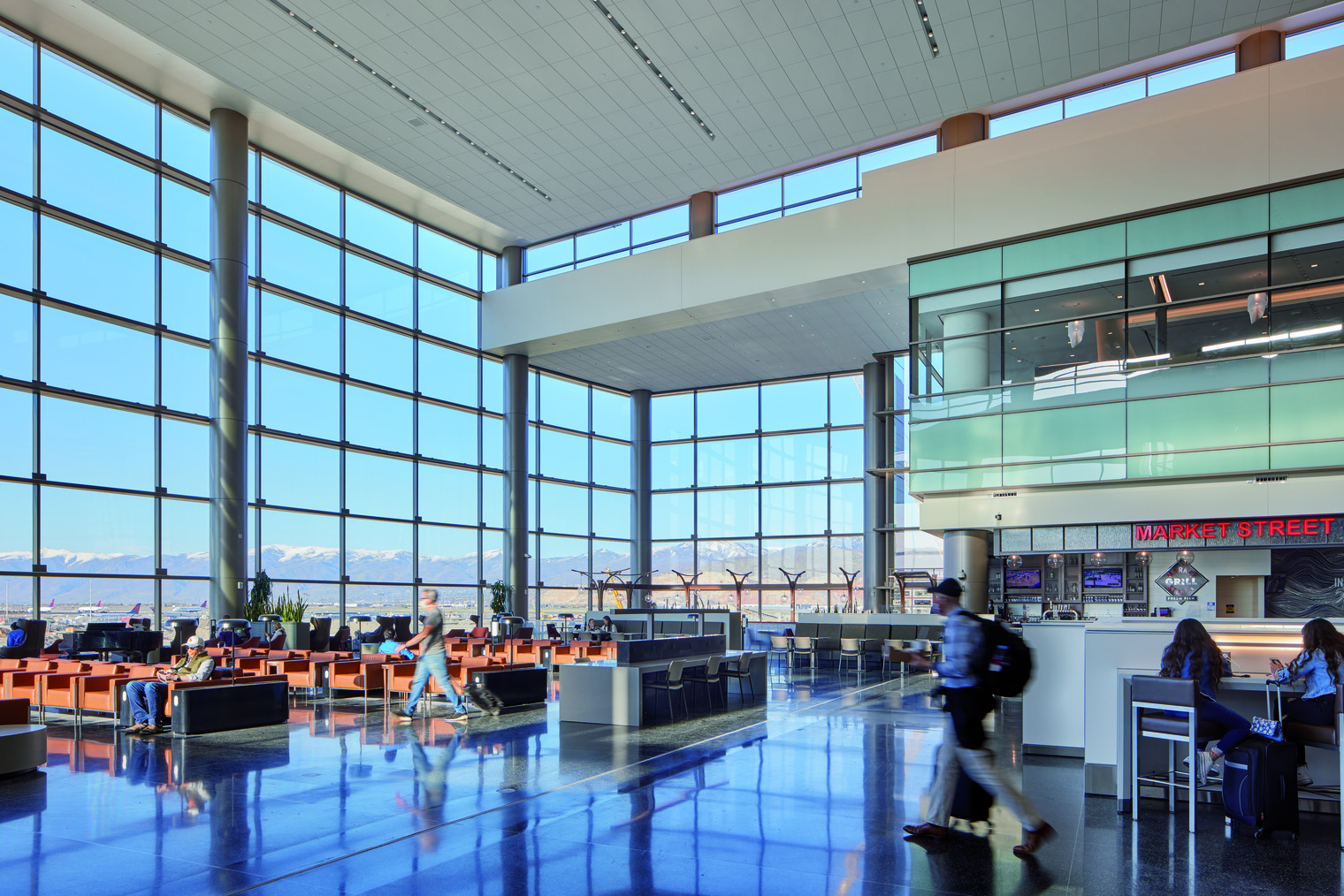 50-ft. Windows at Salt Lake City International Airport - Bruce Damonte Photography